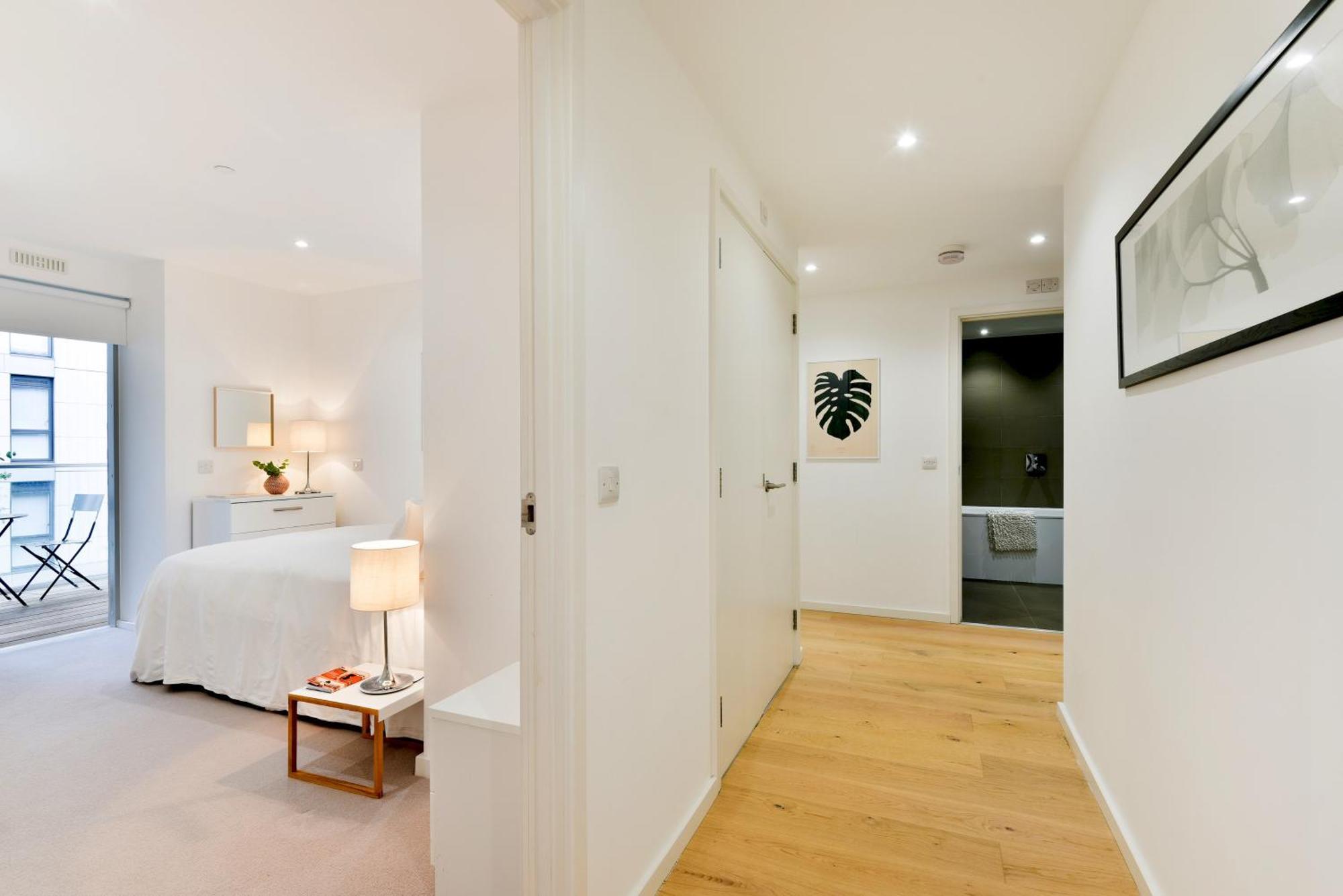 Madison Hill - Clapham South 1 - Two Bedroom Flat Лондон Экстерьер фото
