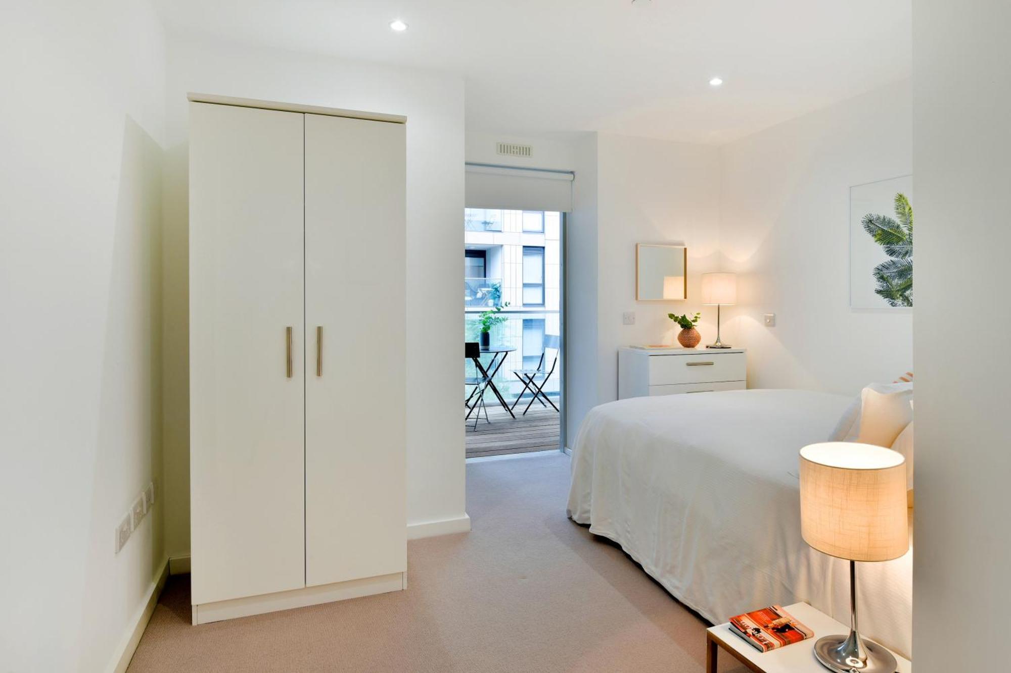 Madison Hill - Clapham South 1 - Two Bedroom Flat Лондон Экстерьер фото